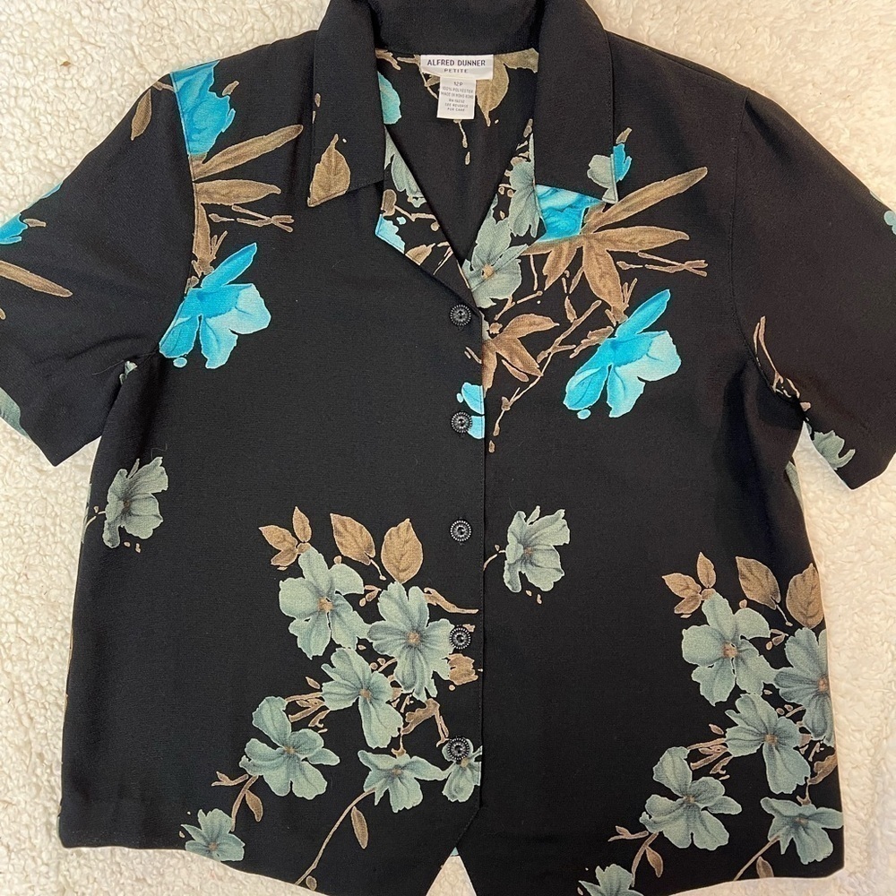 Alfred Dunner 100% Polyester Women's Button Blouse Petite Size 12P - Picture 2 of 6